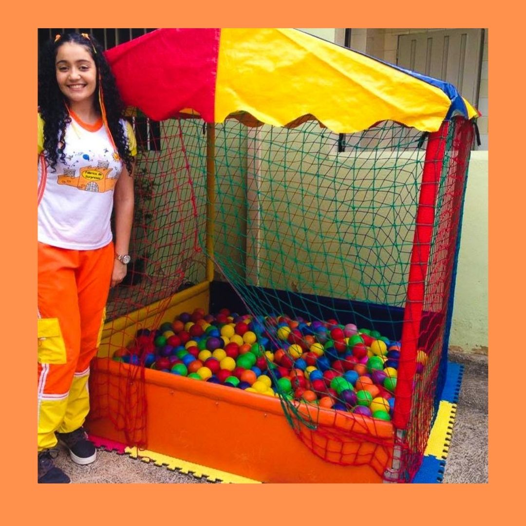 Piscina de bolinhas -Fábrica de Surpresas